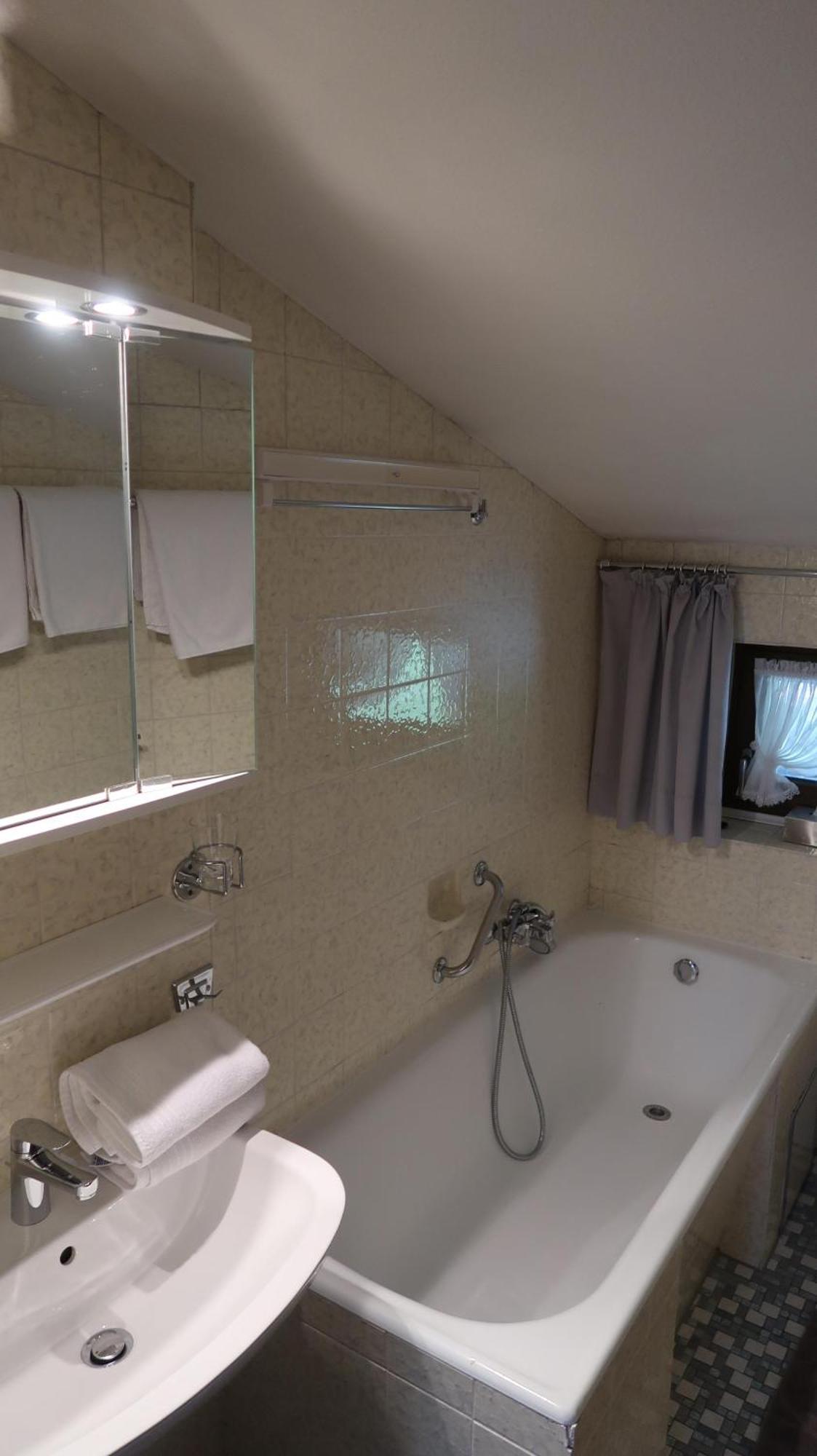 Ferienwohnung Zahnder Inkl. Chiemgaukarte Ruhpolding Bagian luar foto